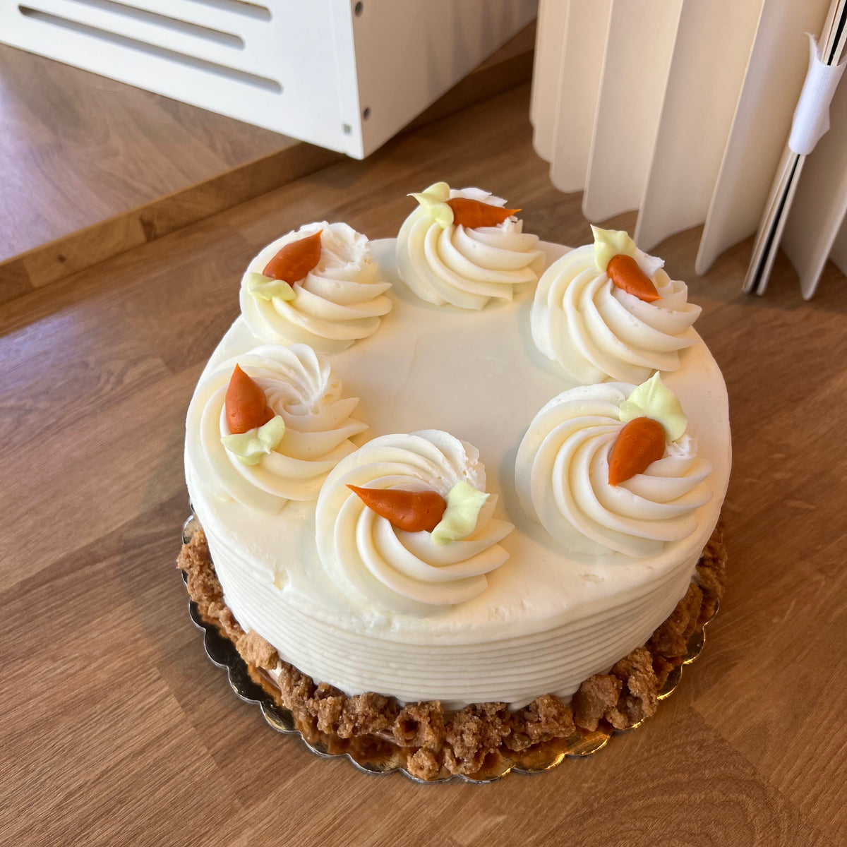 6” Short- Carrot Cake