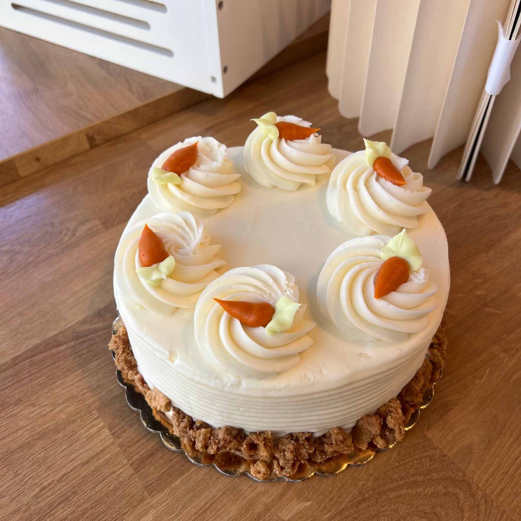 6” Short- Carrot Cake