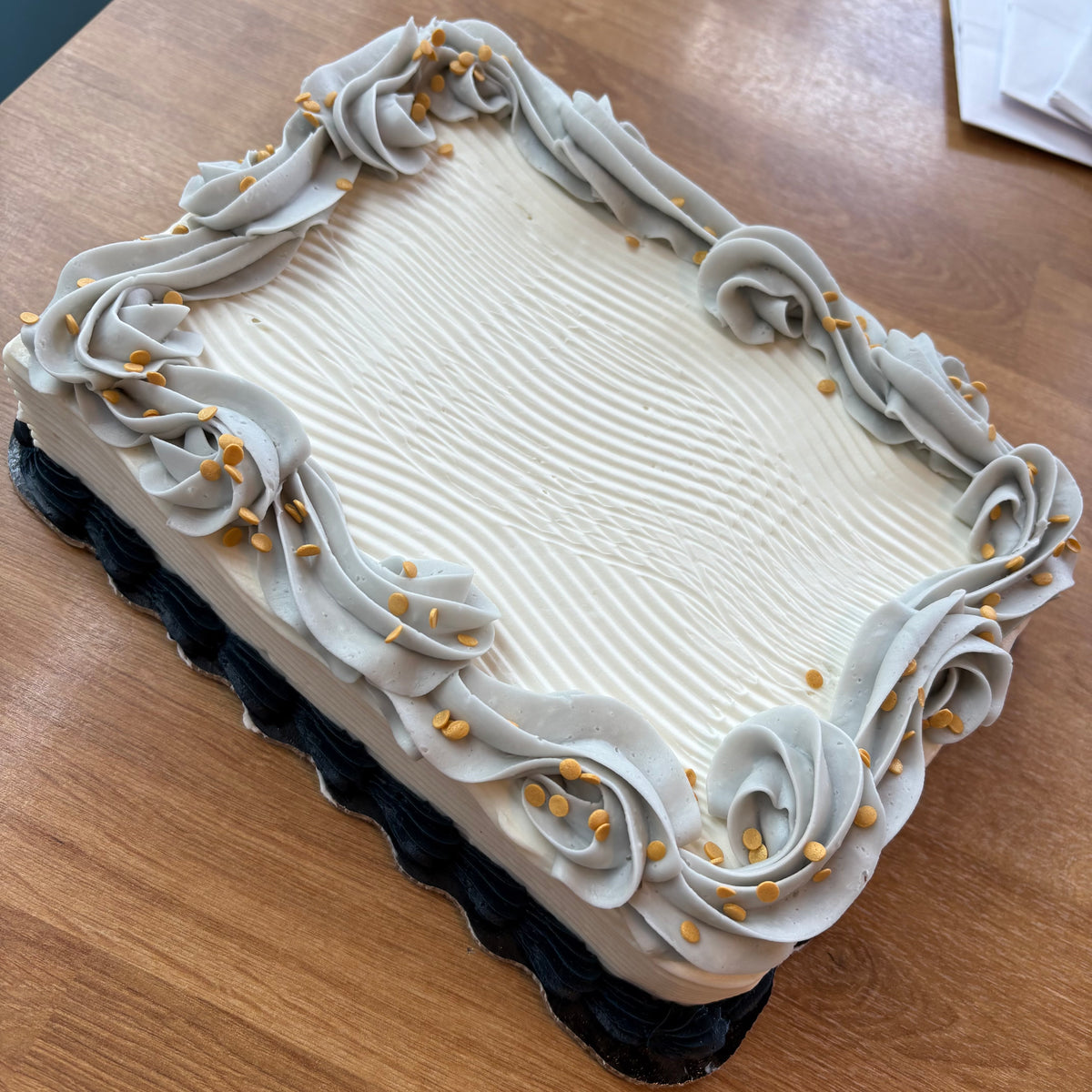 1/8th sheet cake- Vanilla