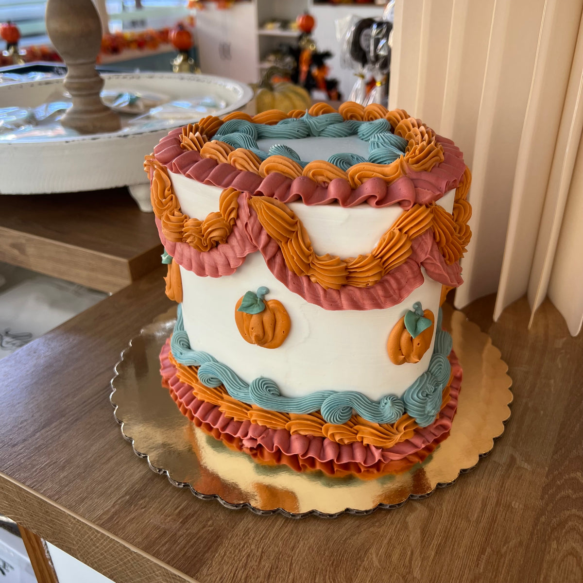 6” Vanilla Heart Cake- Tall