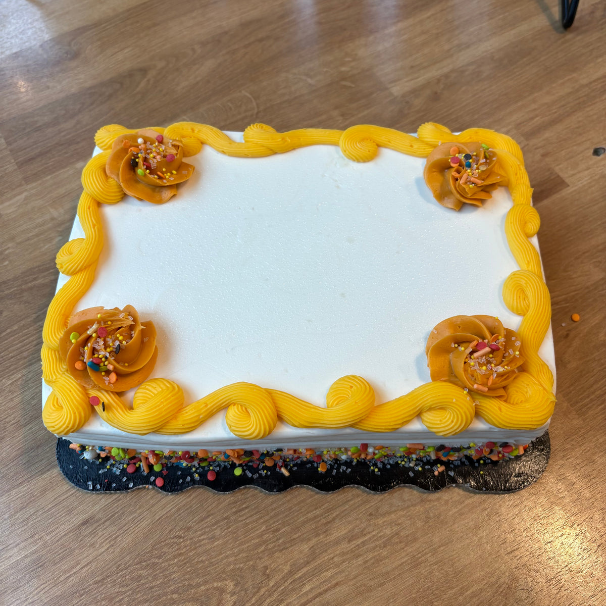 1/8th sheet cake- Vanilla