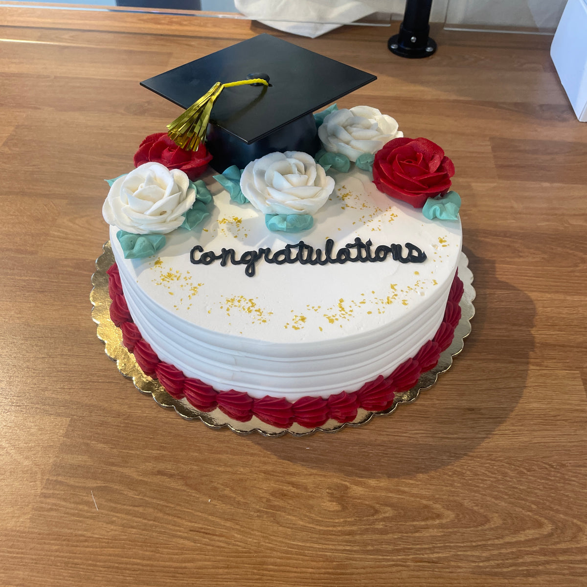 8” Vanilla/Chocolate - Graduation - Short