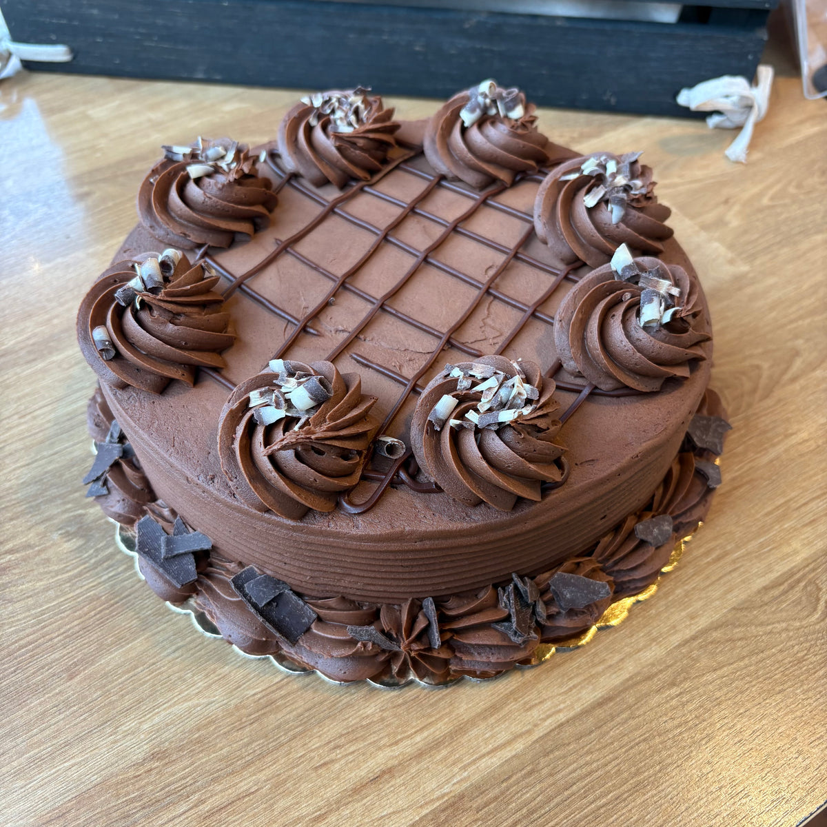 8” Chocolate- short