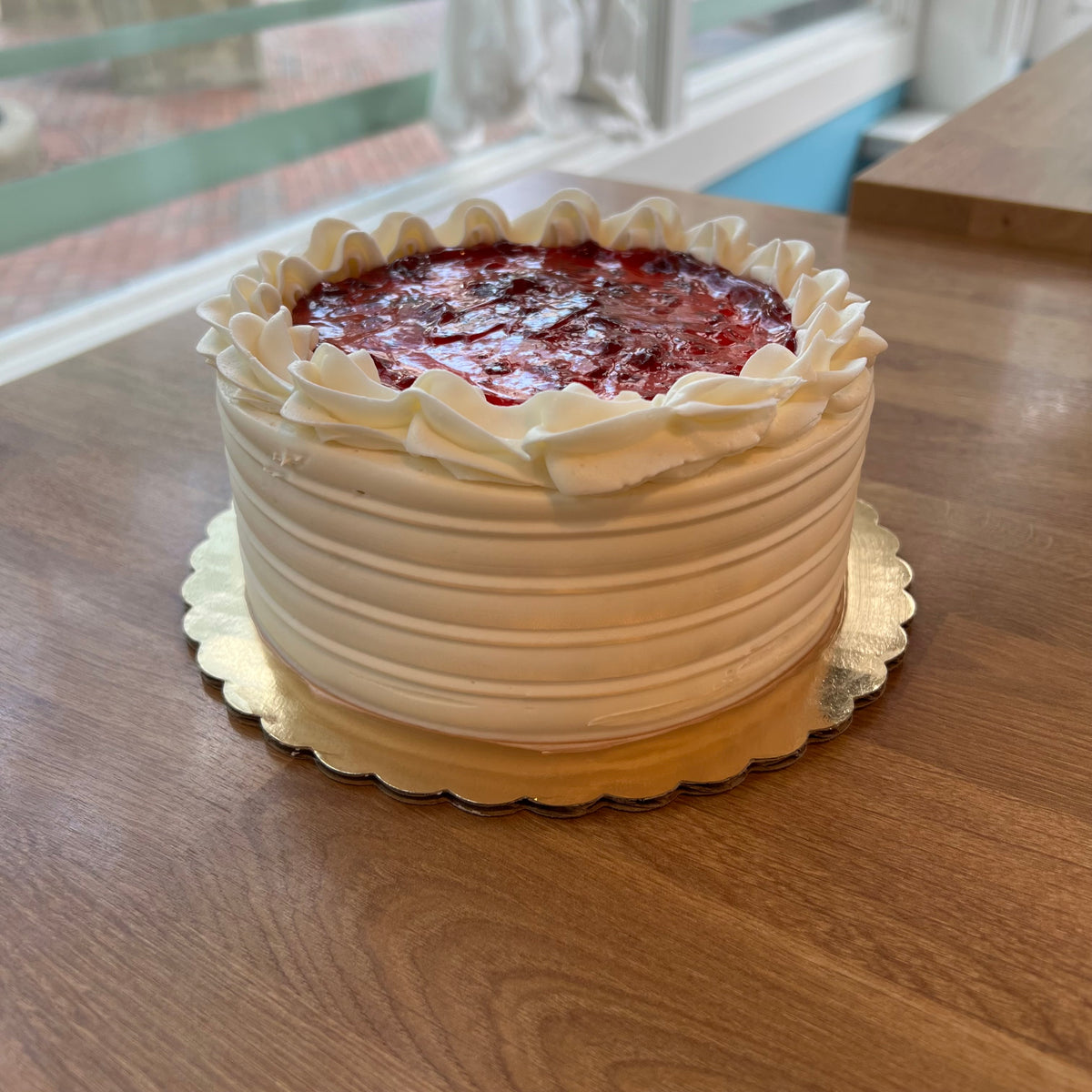 6” Strawberry cake- Short
