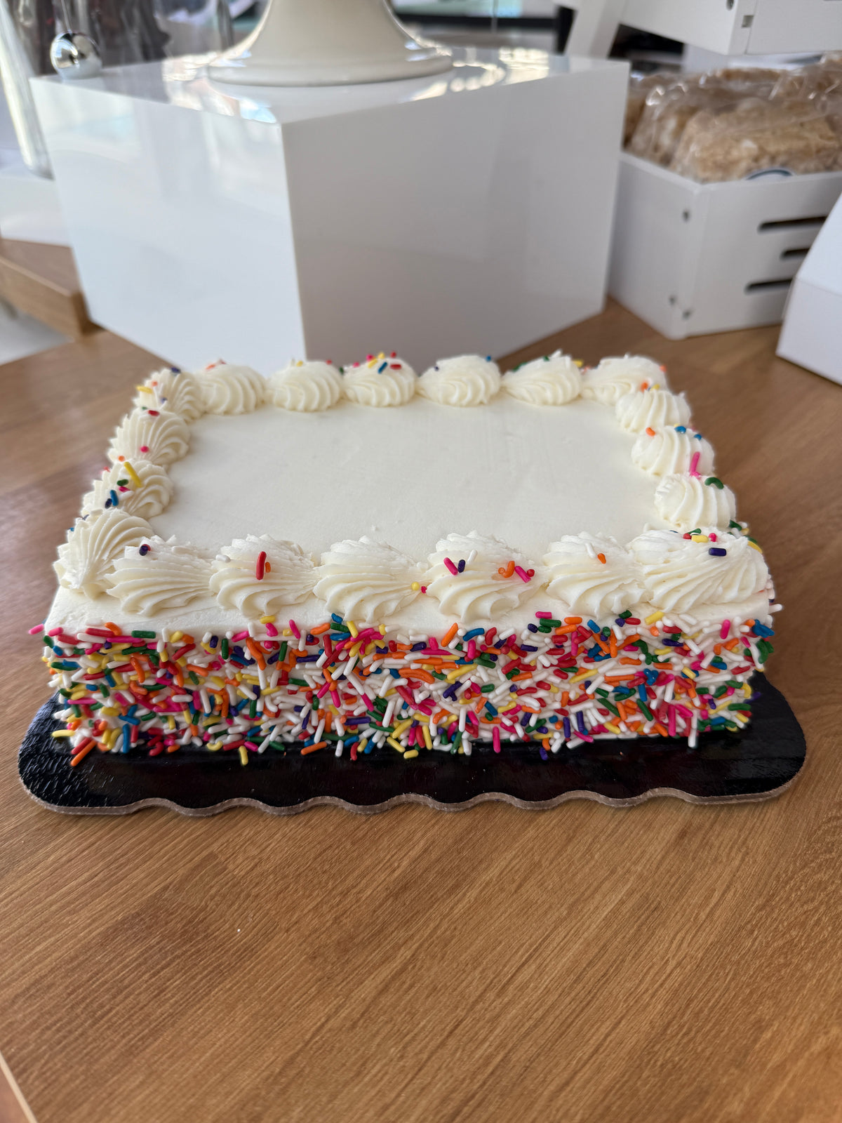 1/8th sheet cake- Vanilla